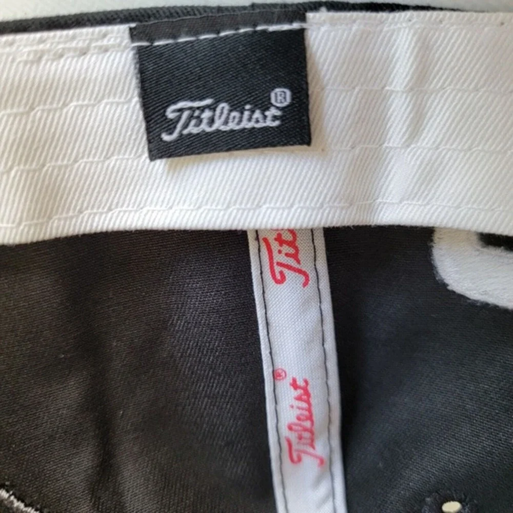 Titleist FootJoy FJ Golf Strapback Hat Cap‎ Logo Black Red Adjustable Men